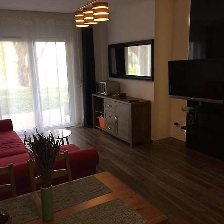 Ferienwohnung Azur Apartman Velence Exterior foto